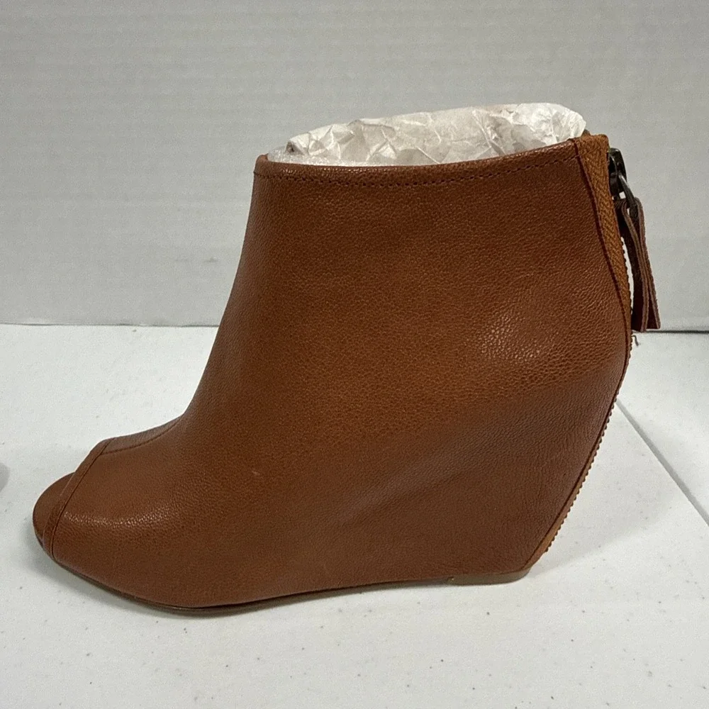 Nine West Leather Wedge Heel Booties Size 5M Brown Peep Toe Shoes Back Zip NEW